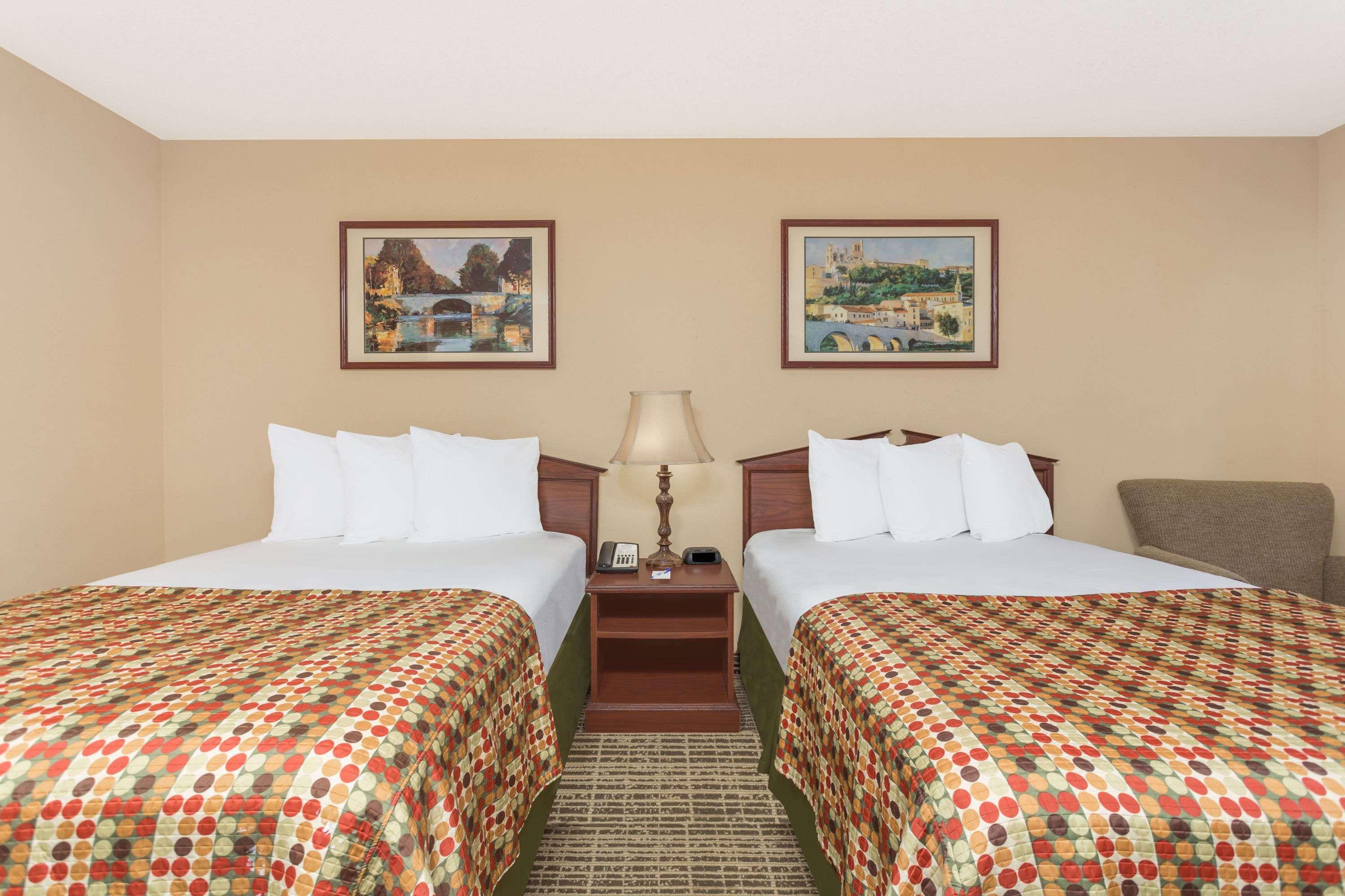 Baymont By Wyndham Clemson 2*